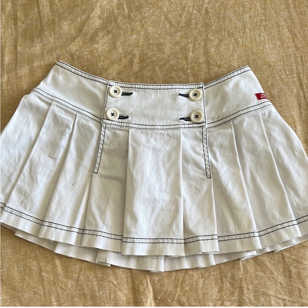 ISO vintage White Pleated Button-Front Mini Skirt